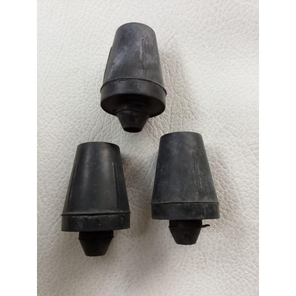 Karet Stopper/Karet Bantalan Kap Mesin Honda