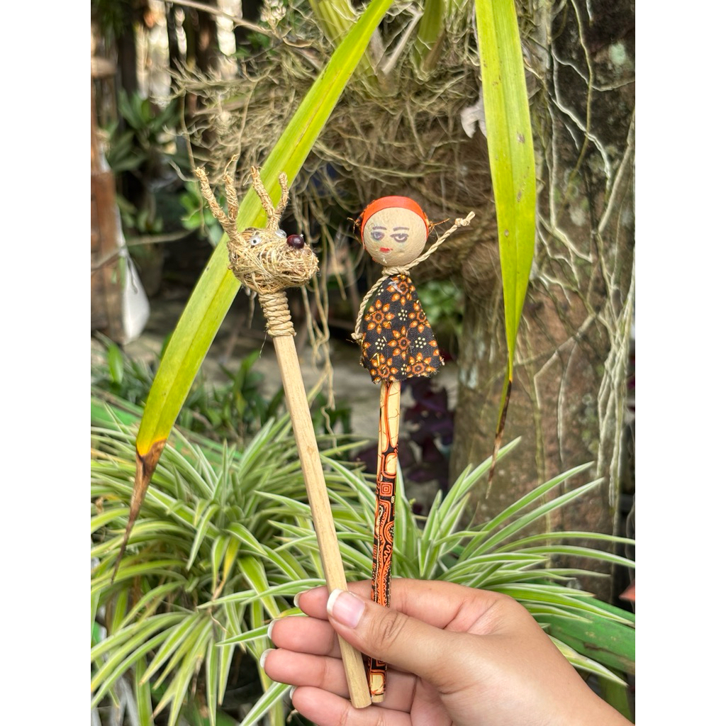 

Pensil Lucu Souvenir Karakter Kerajinan Tangan