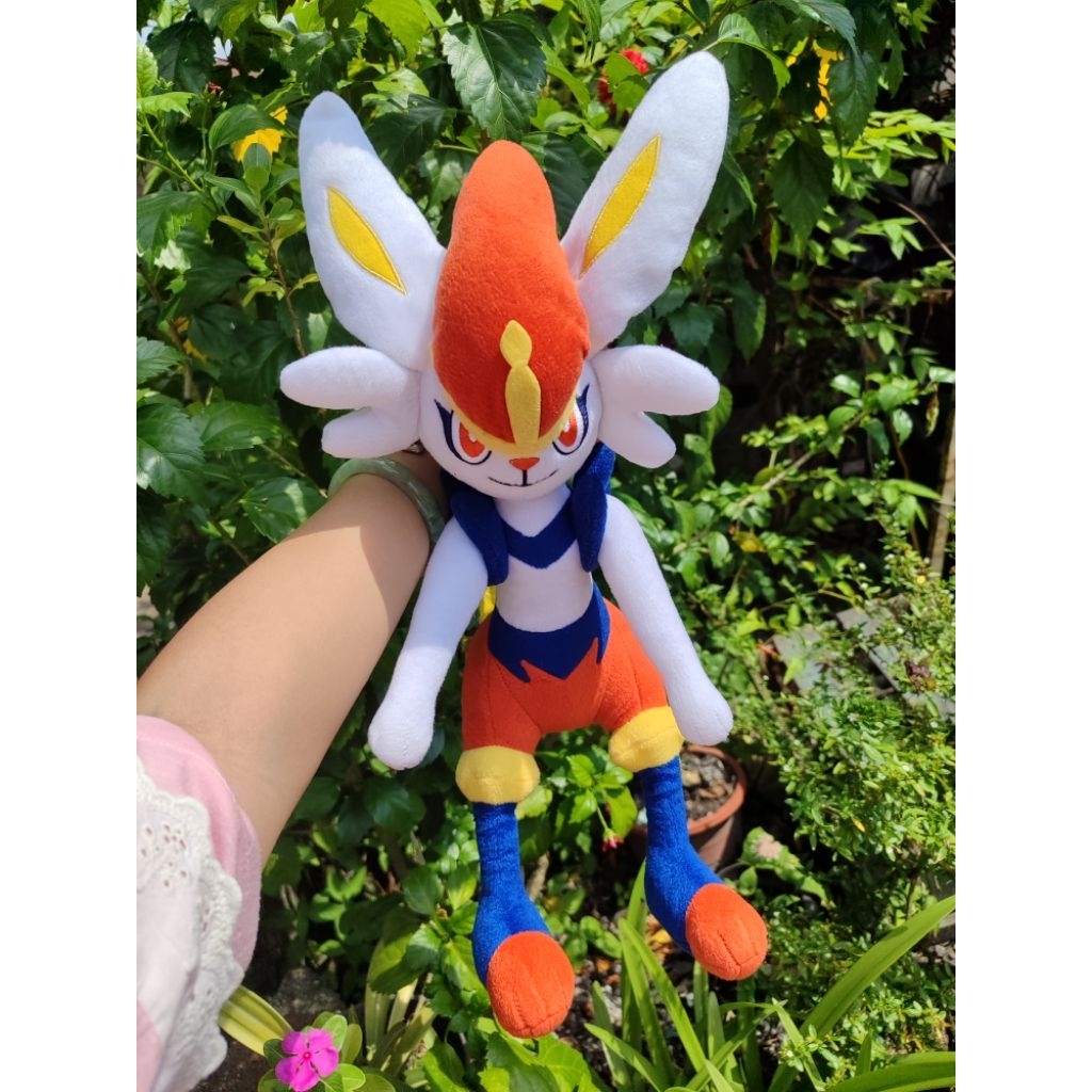 boneka Pokemon cinderace original banpresto