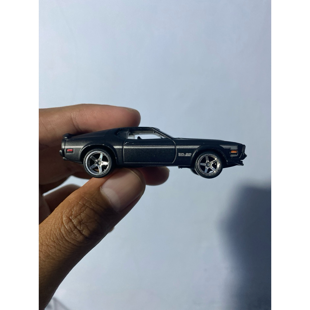 Hot Wheels Premium Boulevard 71 Mustang Mach 1 Loose
