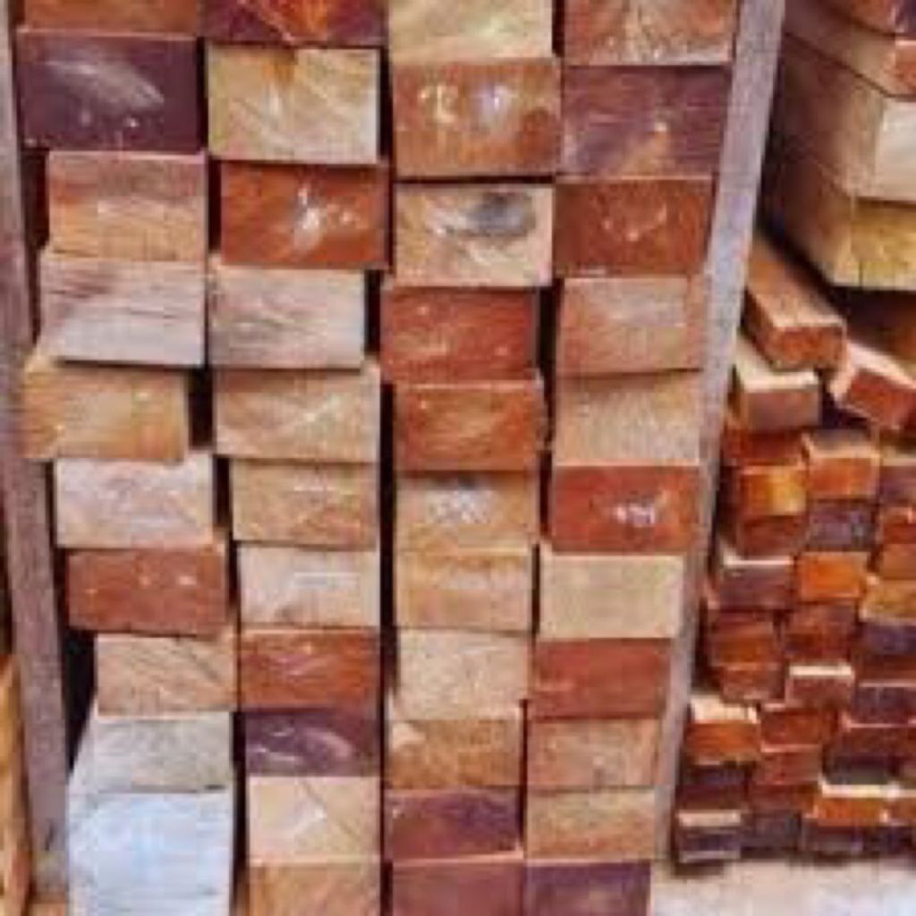 Kayu 2x3 kayu reng panjang 2 meter sudah serut halus,list kayu reng,kayu solid