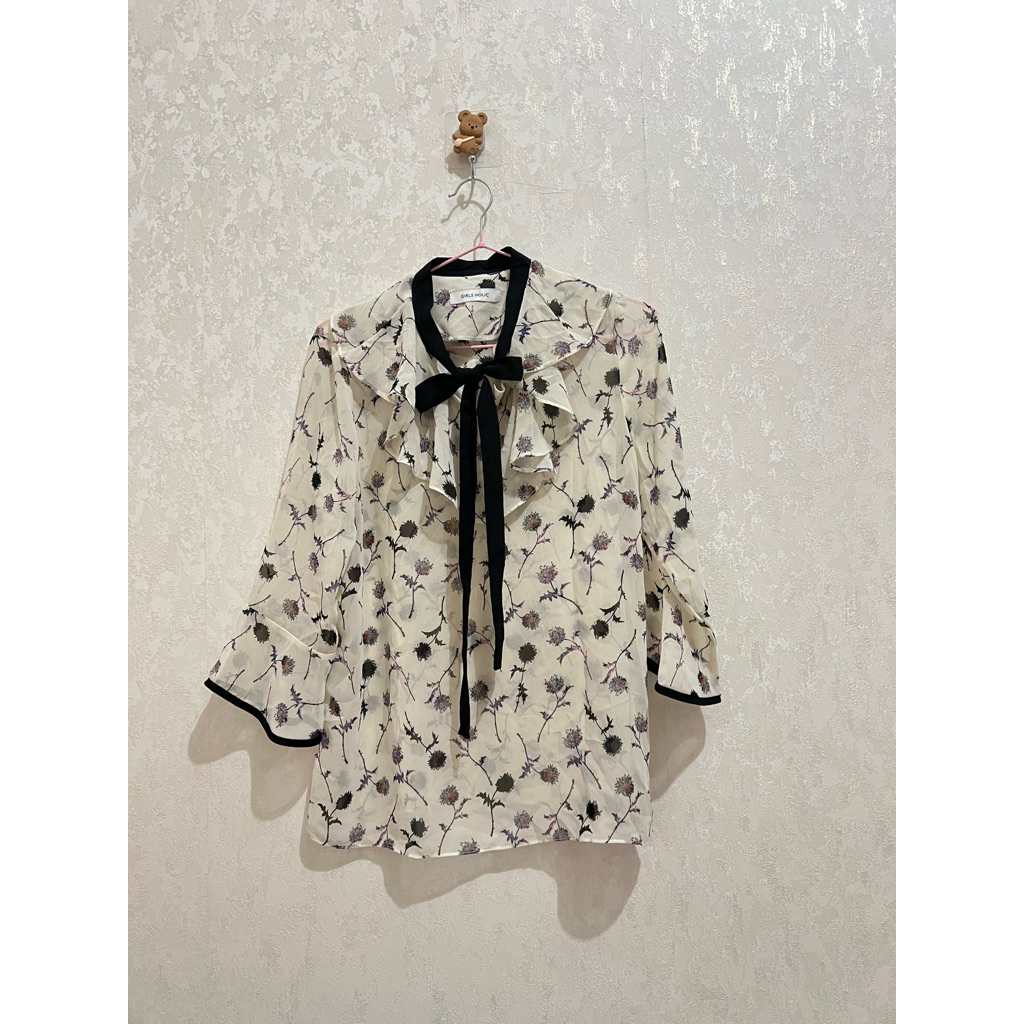 Preloved Blouse Korea girls holic
