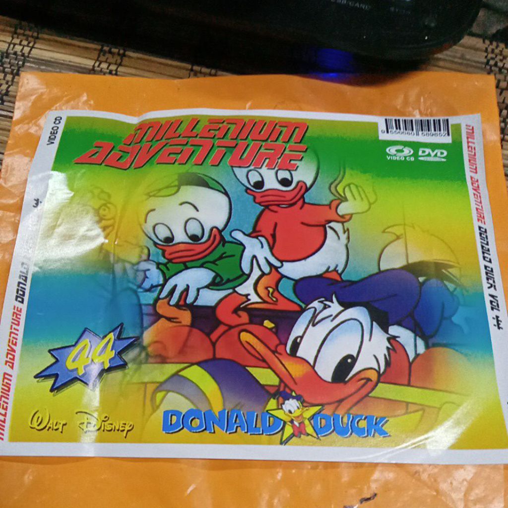 VCD DONALD DUCK C010