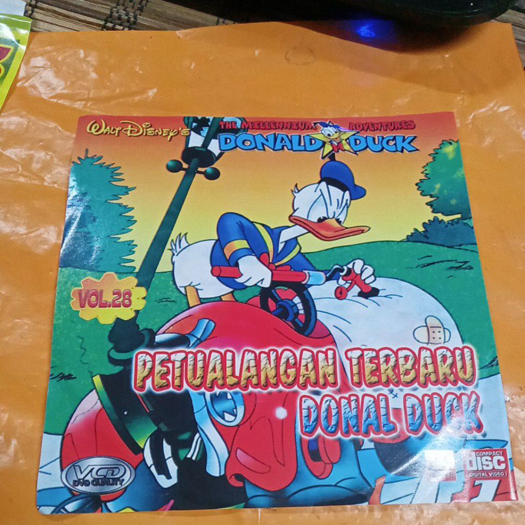 VCD DONALD DUCK D002