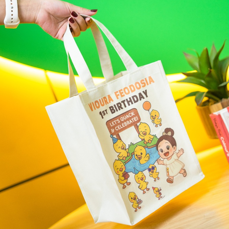 

Terlaris Custom Tas Premium Poliyester Print Bukan Sablon Tas Ulang Tahun Souvenir Hampers Ultah