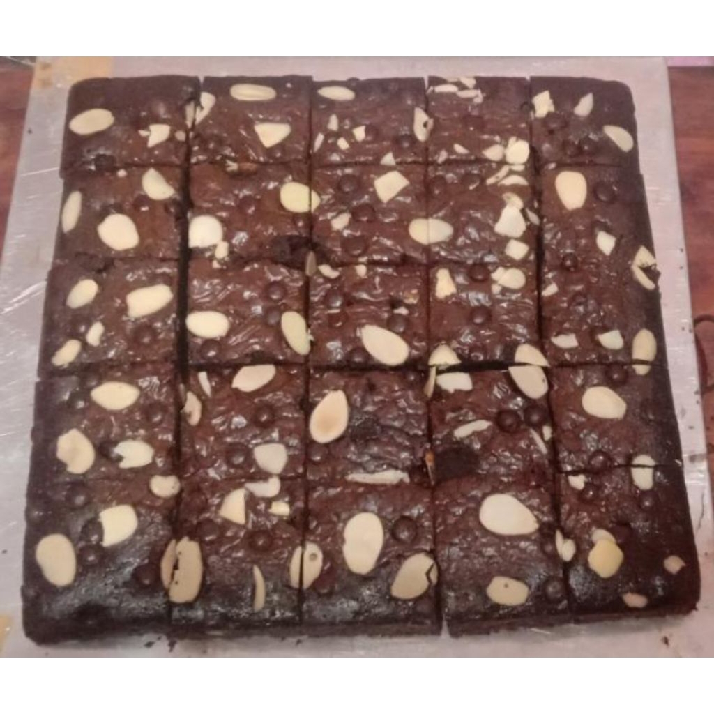 

Fudgy Brownies Choco Almond