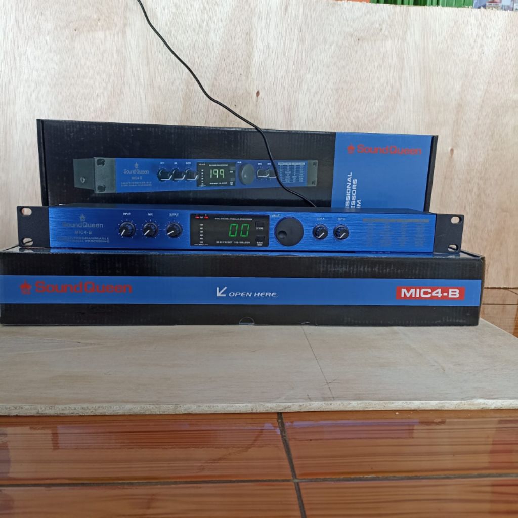 EFEK MIC EFEK VOKAL SOUNDQUEEN MIC4-H SOUNDQUEEN MIC4-B / ALESIS EFFEC ALESIS MICROVERB4