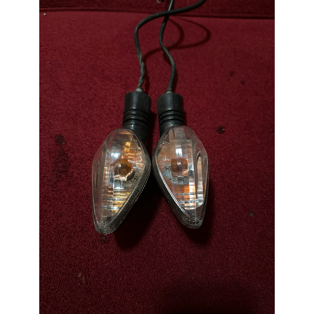 lampu sen megapro mono