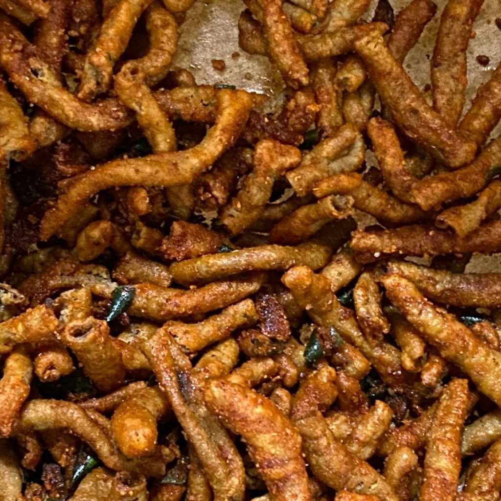 

Keripik Usus crispy original dan pedas 500gram