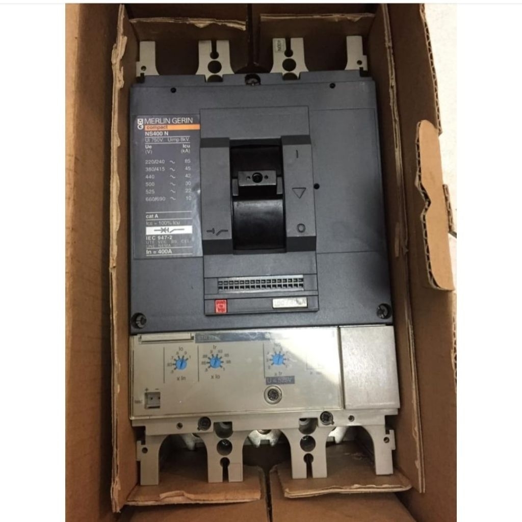 MCCB MERLIN GERIN NS400N 400A