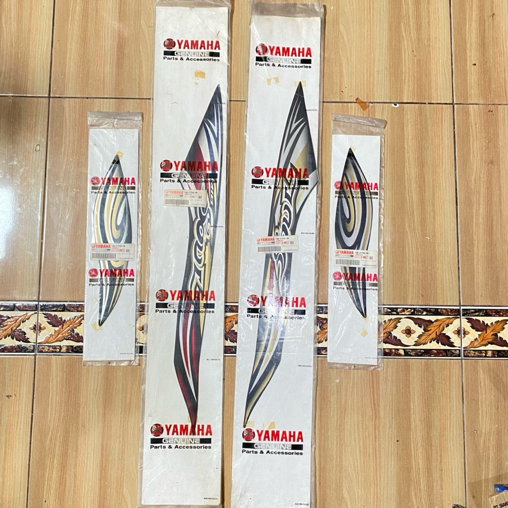 Striping stiker BODY BELAKANG yamaha Mio soul 2008 Hitam original YGP