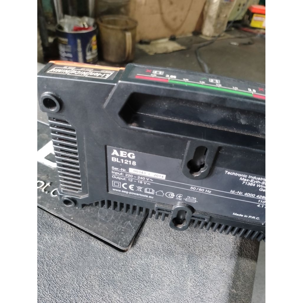 charger aeg dan box case aeg