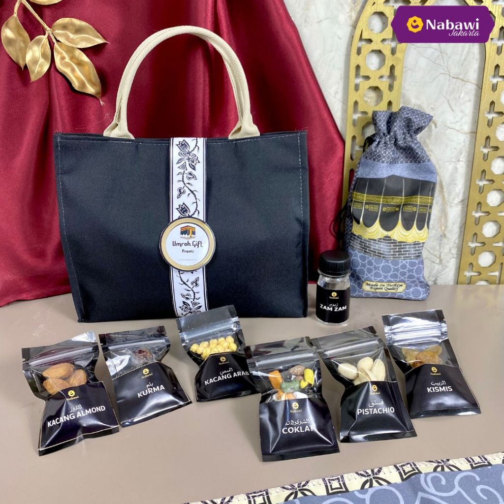 

Hampers Aisyah Souvenir Oleh Oleh Haji Umroh Kacang Arab Fustuk Kismis Kurma Air Zam-zam Sajadah Nabawi Bandung