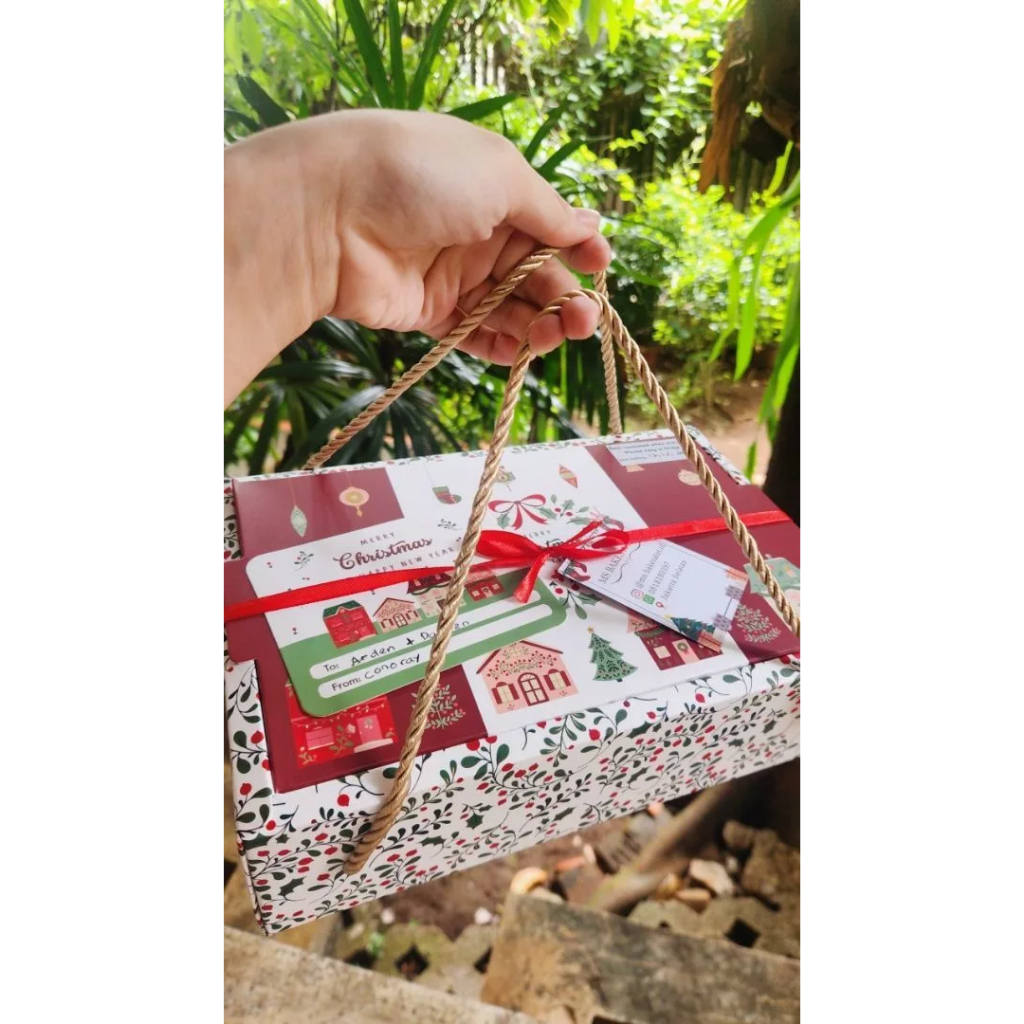 

Dus Hampers Natal Box Jinjing 5 Set Perayaan Natal
