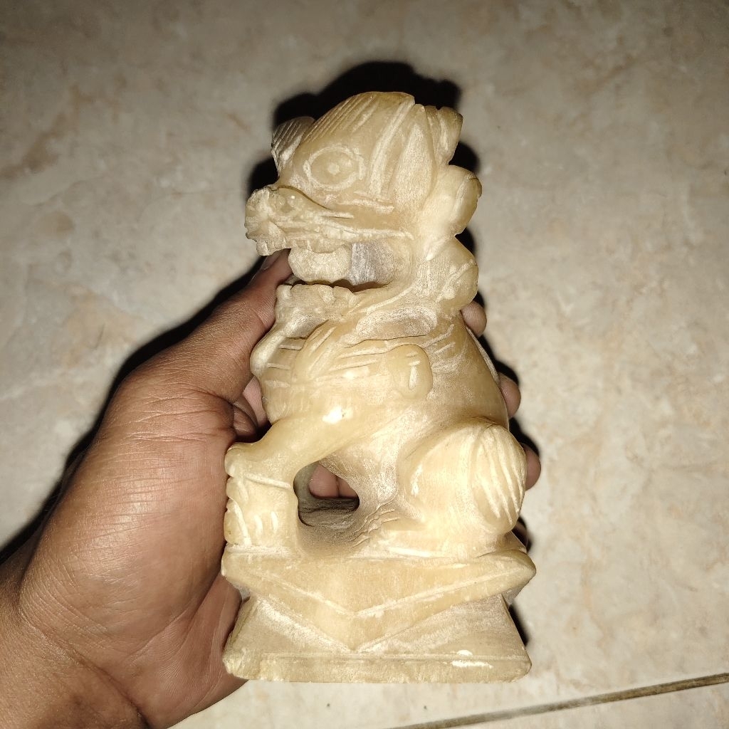 patung batu antik kuno langka peninggalan mbah