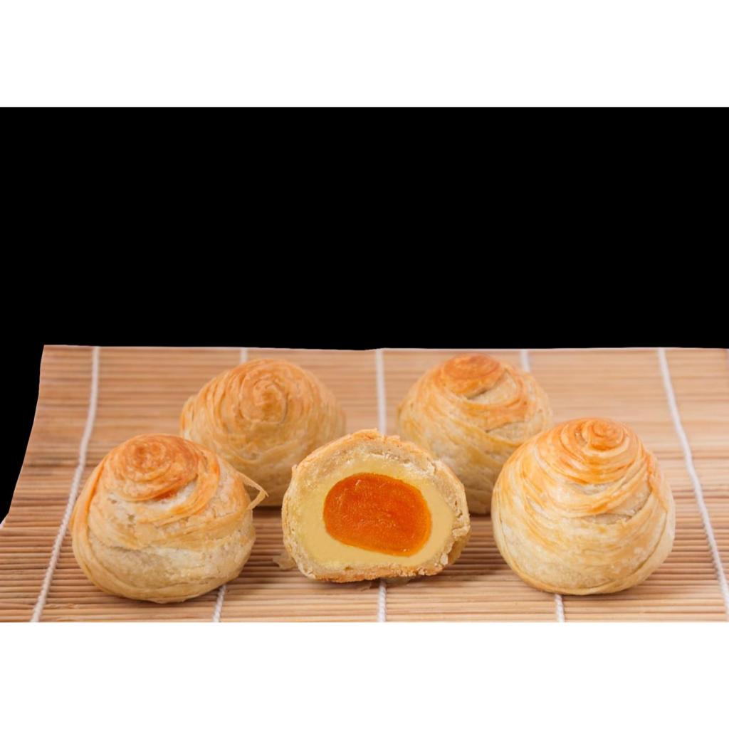 

Kue Bulan Tan Huang Su Isi Telur (SauChong)