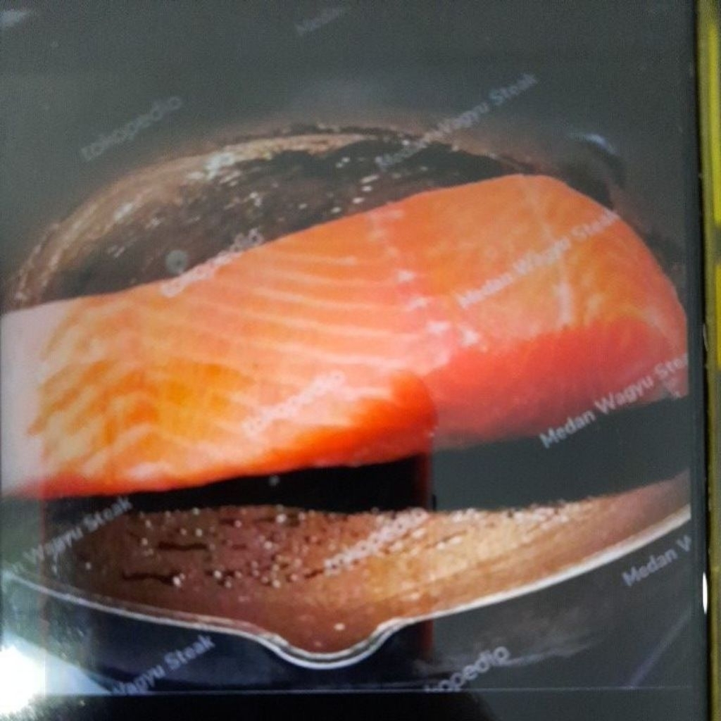 

Frozen salmon