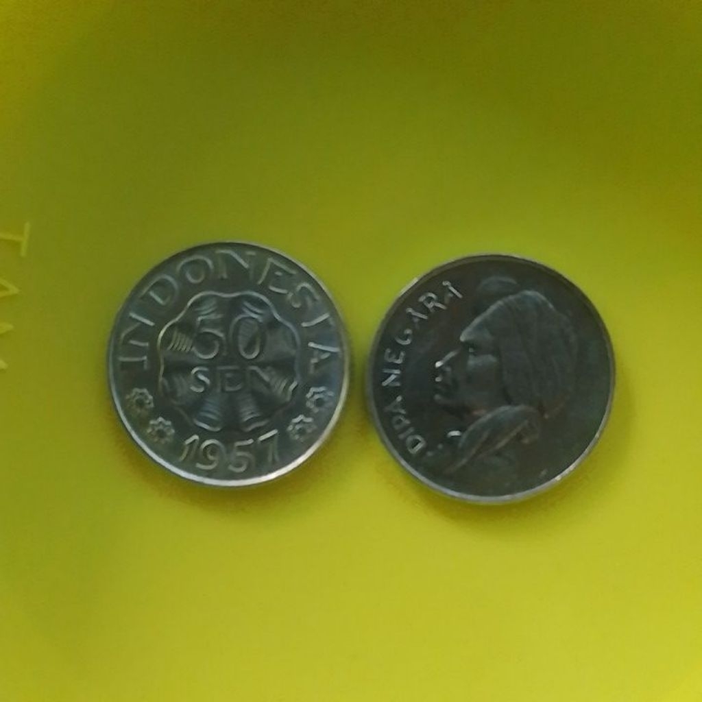 UANG KUNO 50 SEN DIPANEGARA TAHUN 1957