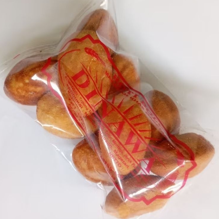 

Bolu Telur merk Dinawa khas Magetan