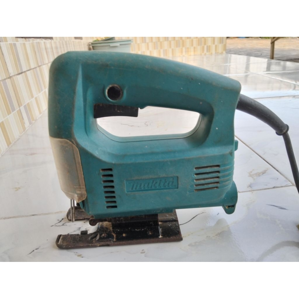 MESIN JIGSAW MAKITA 4323M KONDISI BARANG MASIH NORMAL SIAP PAKAI SECOND