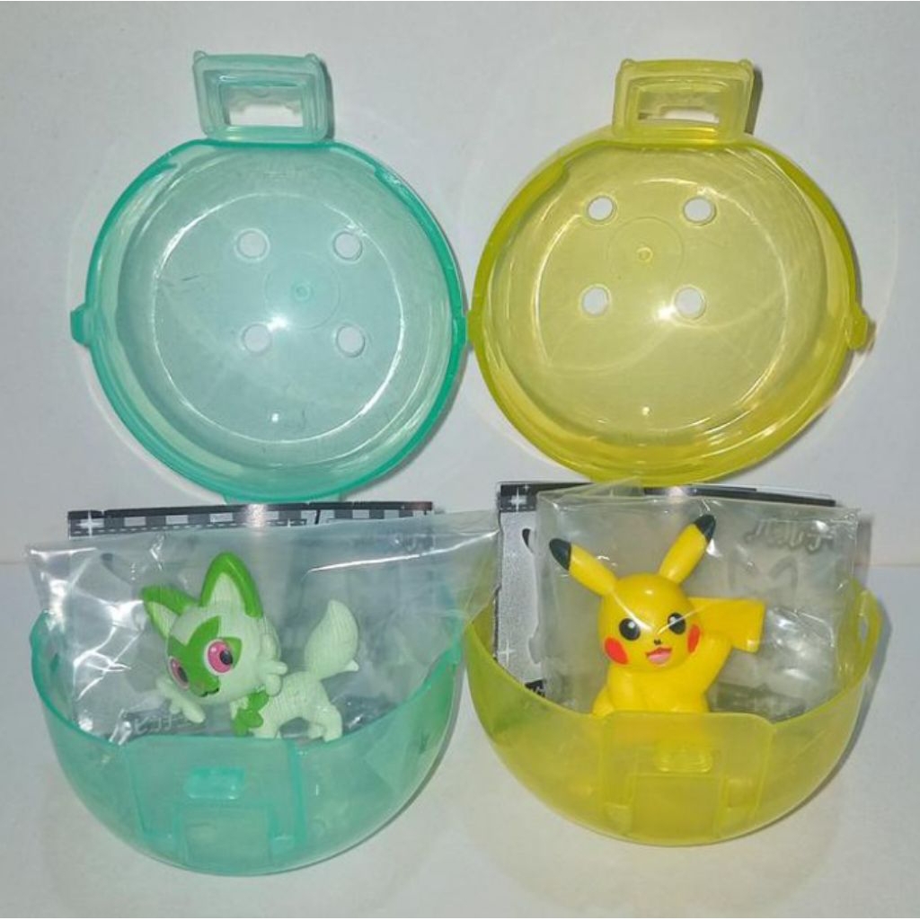 Pokemon Paldea Ippai Collection Figure Pikachu & Sprigatito