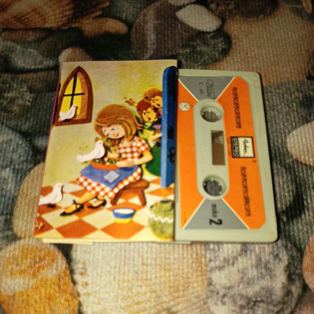 KASET POP ANAK ANAK JENNY NINIEK S RILISAN 70AN ANTIK PELANGI BALONKU