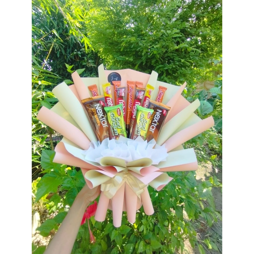 

BUKET SNACK MIX BY J. CRAFT