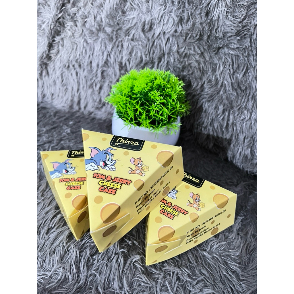 

Thirza Tomandjerry Cheesecake Premium