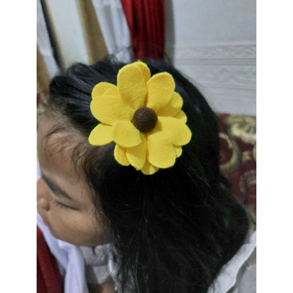 jepitan viral bunga matahari dari kain flanel, jepitan murah meriah, jepitan rambut terlaris, akseso