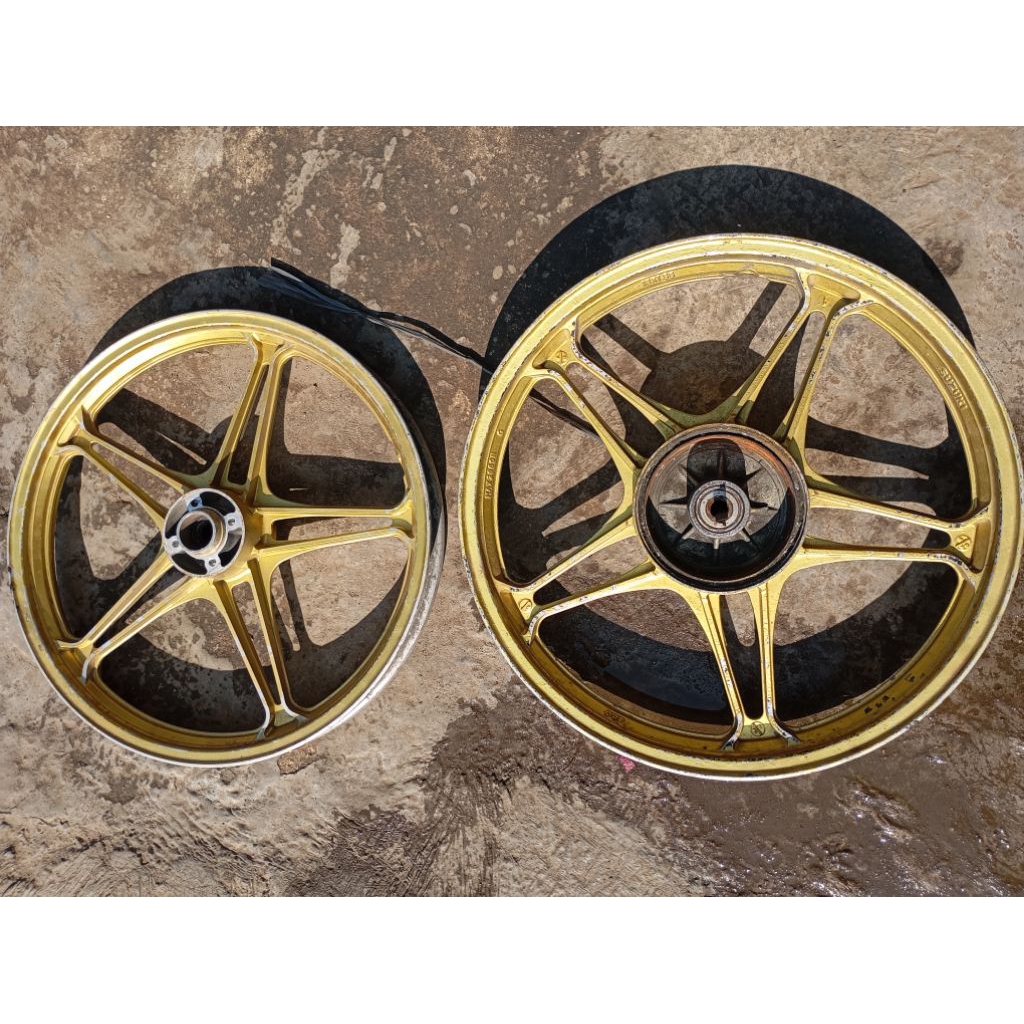 velek velg suzuki thunder/Tander 1set ori copotan