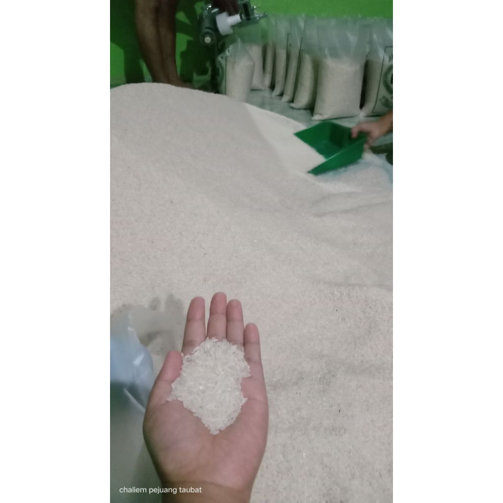 

5kg Beras Super (Rojo lele) Beras Pulen, Beras Delanggu.