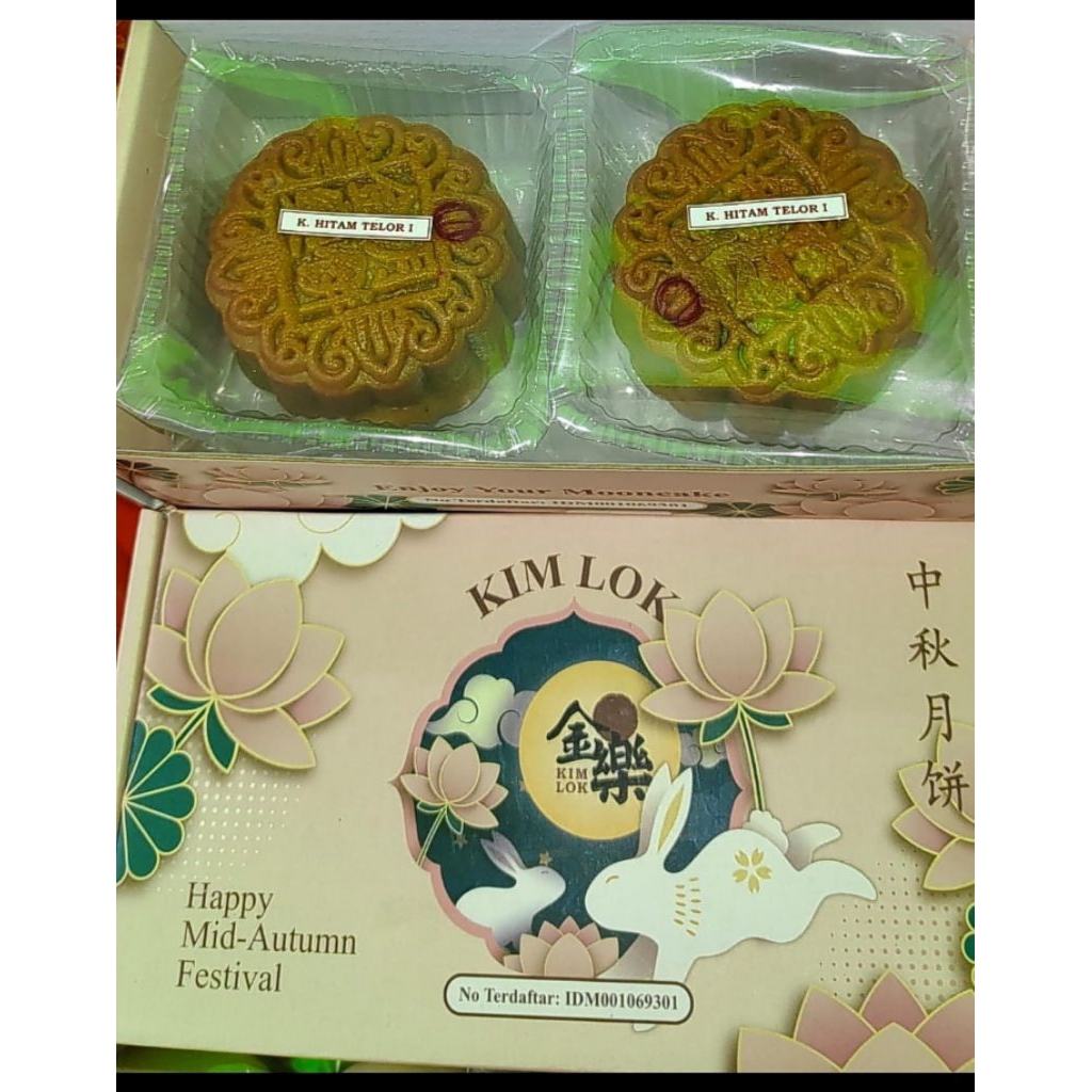 

Kue bulan/Moon Cake isi 2pcs Merk KIM LOK