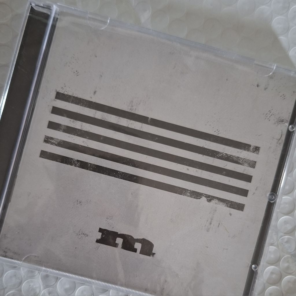 Bigbang MADE series 'm' album ( sealed )