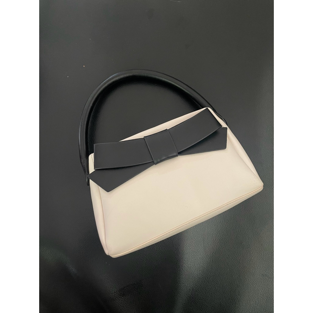 PRELOVED TAS AGE FREE