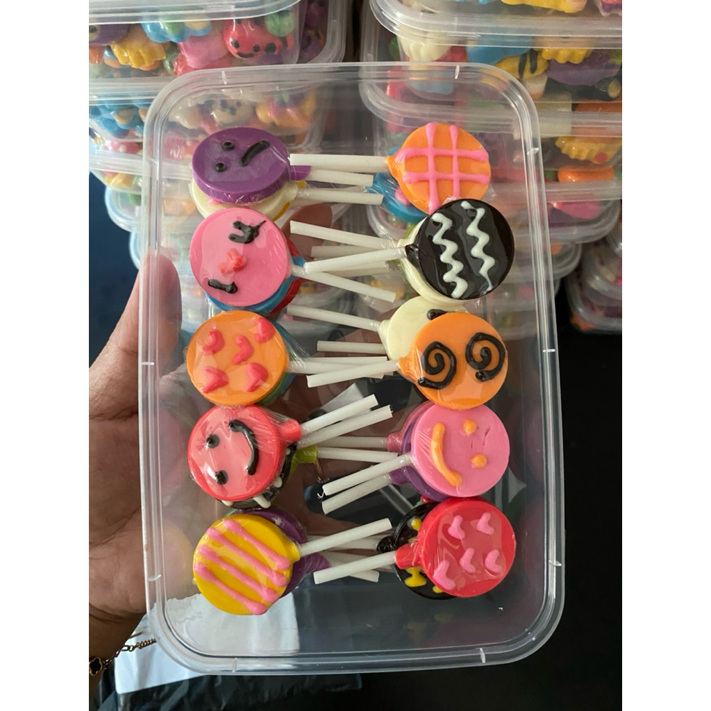 

coklat loly isi 30pcs