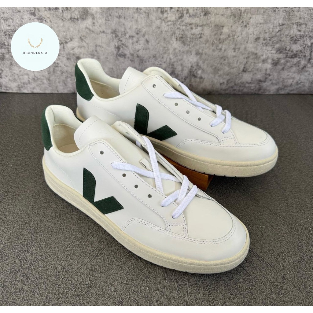 Veja V12 Extra White Cyprus Sneakers