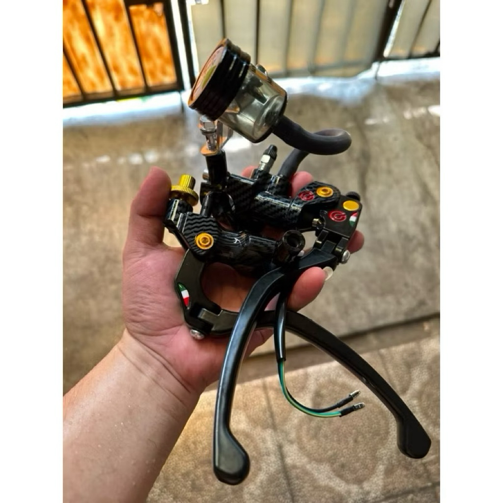 HANDLE MASTER REM IZUMI 1 TABUNG MODIF CARBON VARIO BEAT MIO SCOPY RX KING VIXION SATRIA FU NINJA TI