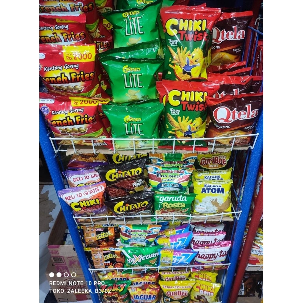 

Ciki Chitato Lite, Chitato Sapi Panggang, Chiki Twist Renceng 10 pcs