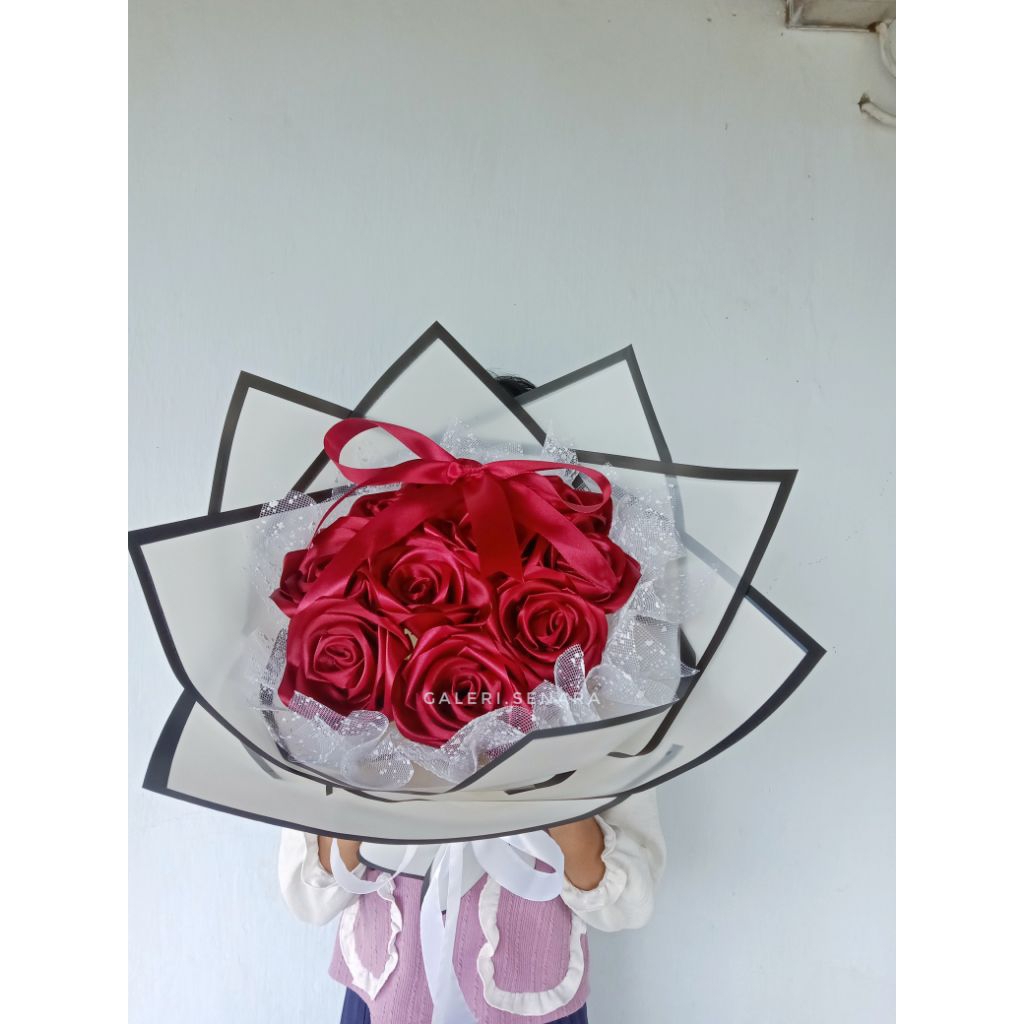 Buket Bunga Satin | Buket mawar satin | Kado Buket satin