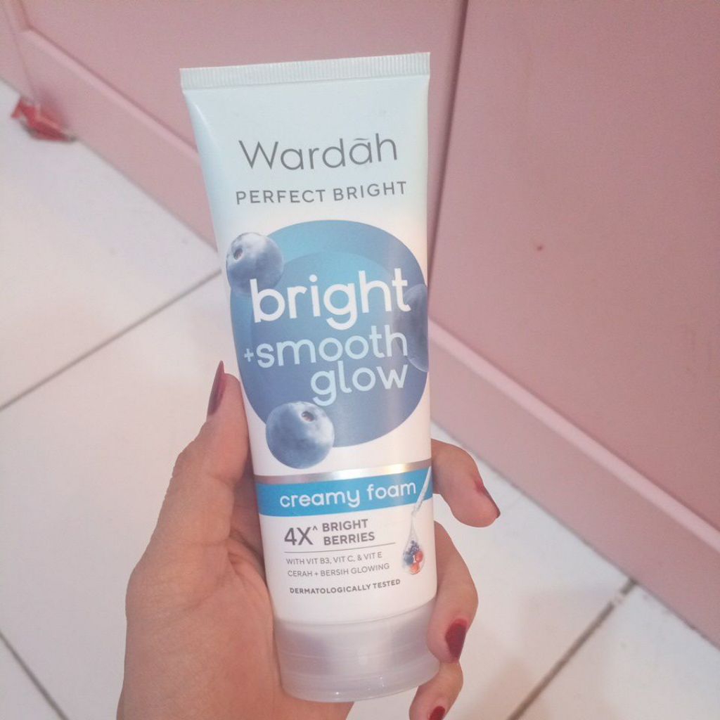 Wardah perfect bright creamy foam