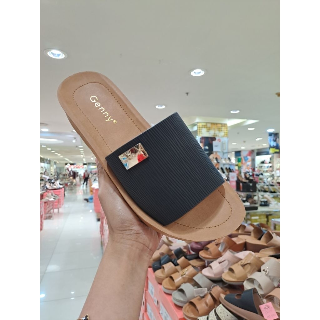 sepatu wanita Genny 100% original by matahari