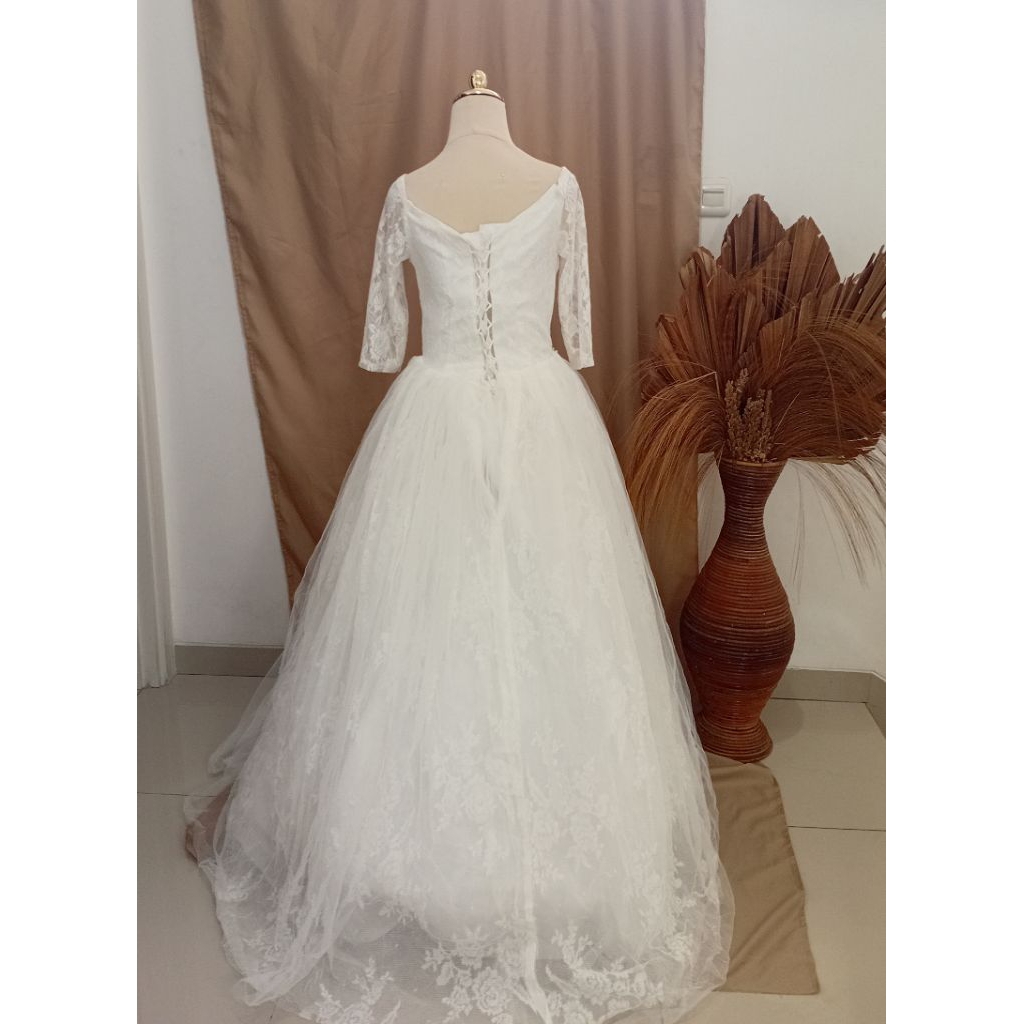 sewa gaun pengantin-sewa wedding dress-sewa baju pengantin