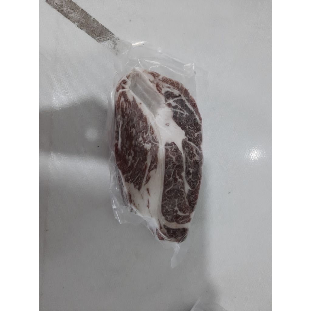 

Supreme Wagyu Chuck eye roll