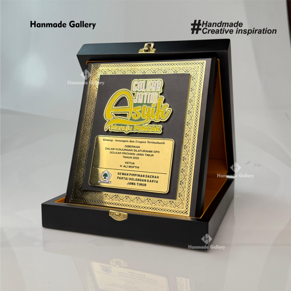 PLAKAT SOUVENIR BOX KAYU CUSTOM MEWAH