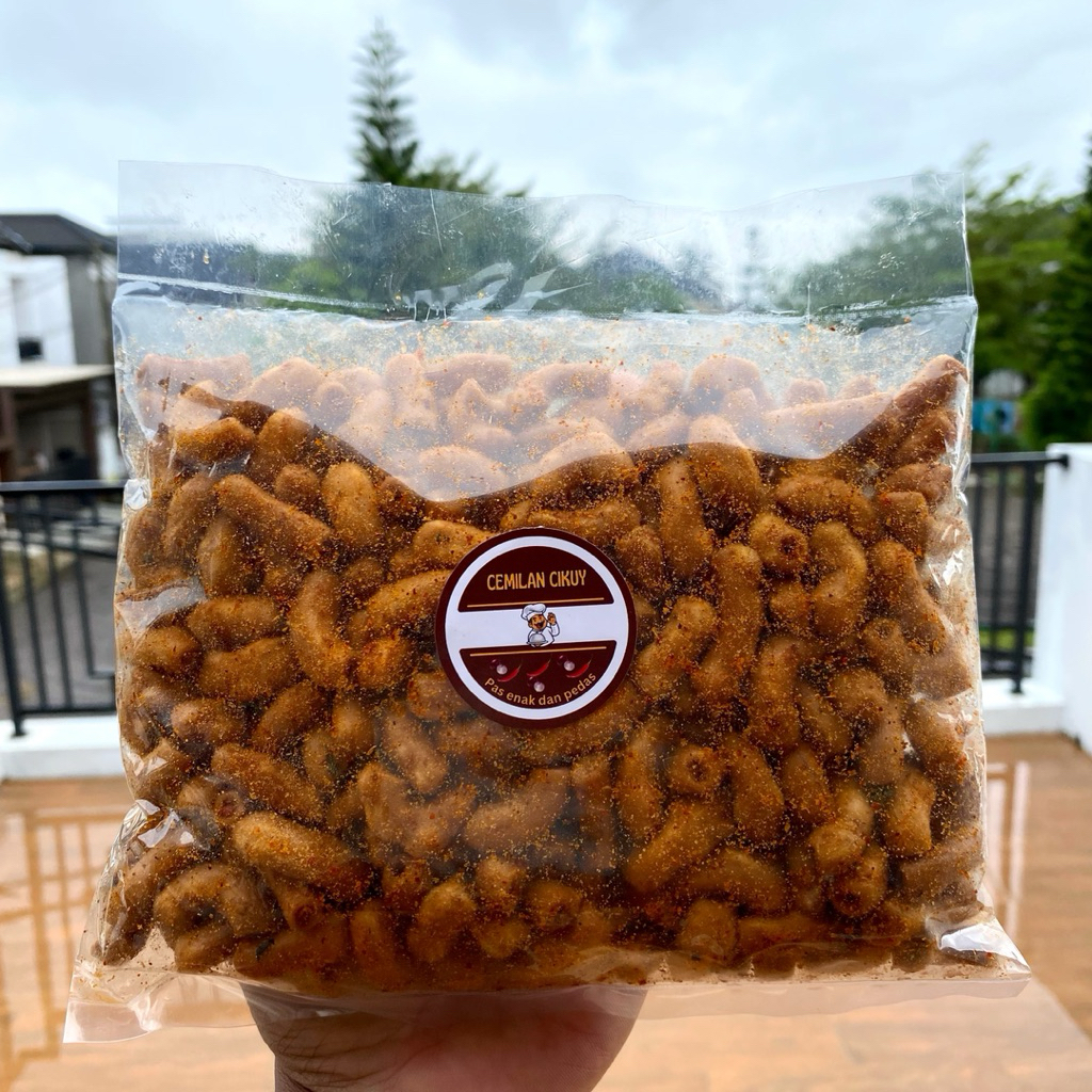 

MAKARONI BANTET DAUN JERUK PEDAS ISI 250GR