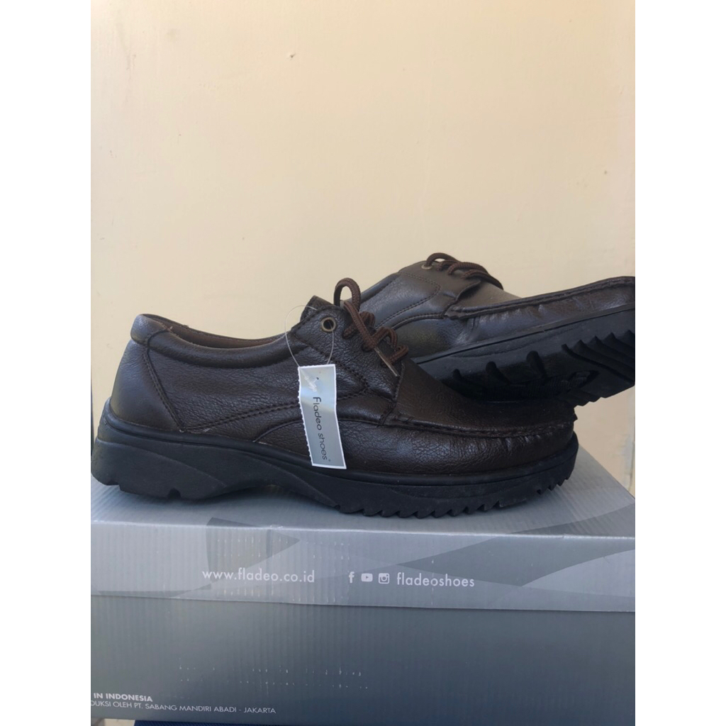 Sepatu Pria Fladeo