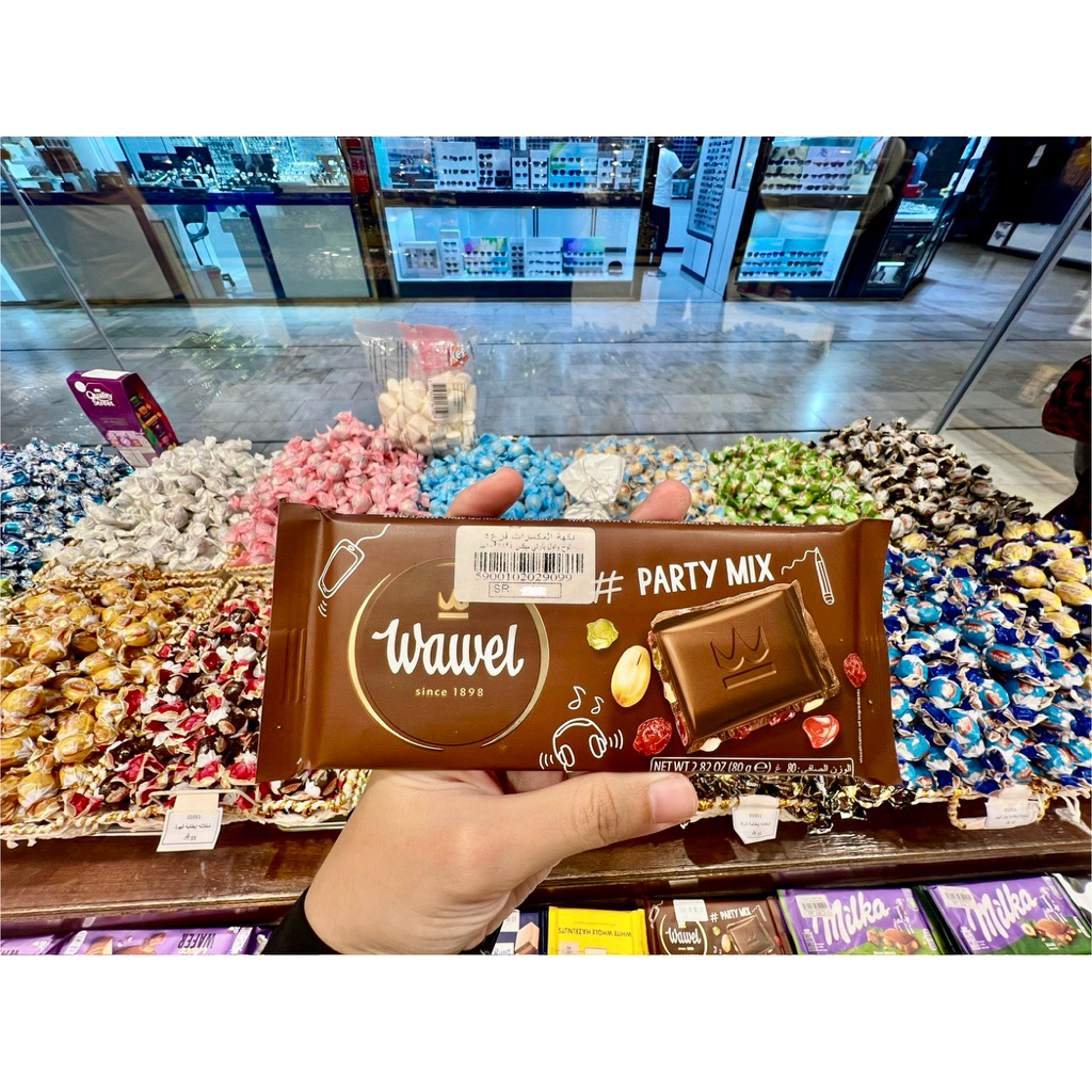 

WAWEL CHOCOLATE NUT AND FRUITS