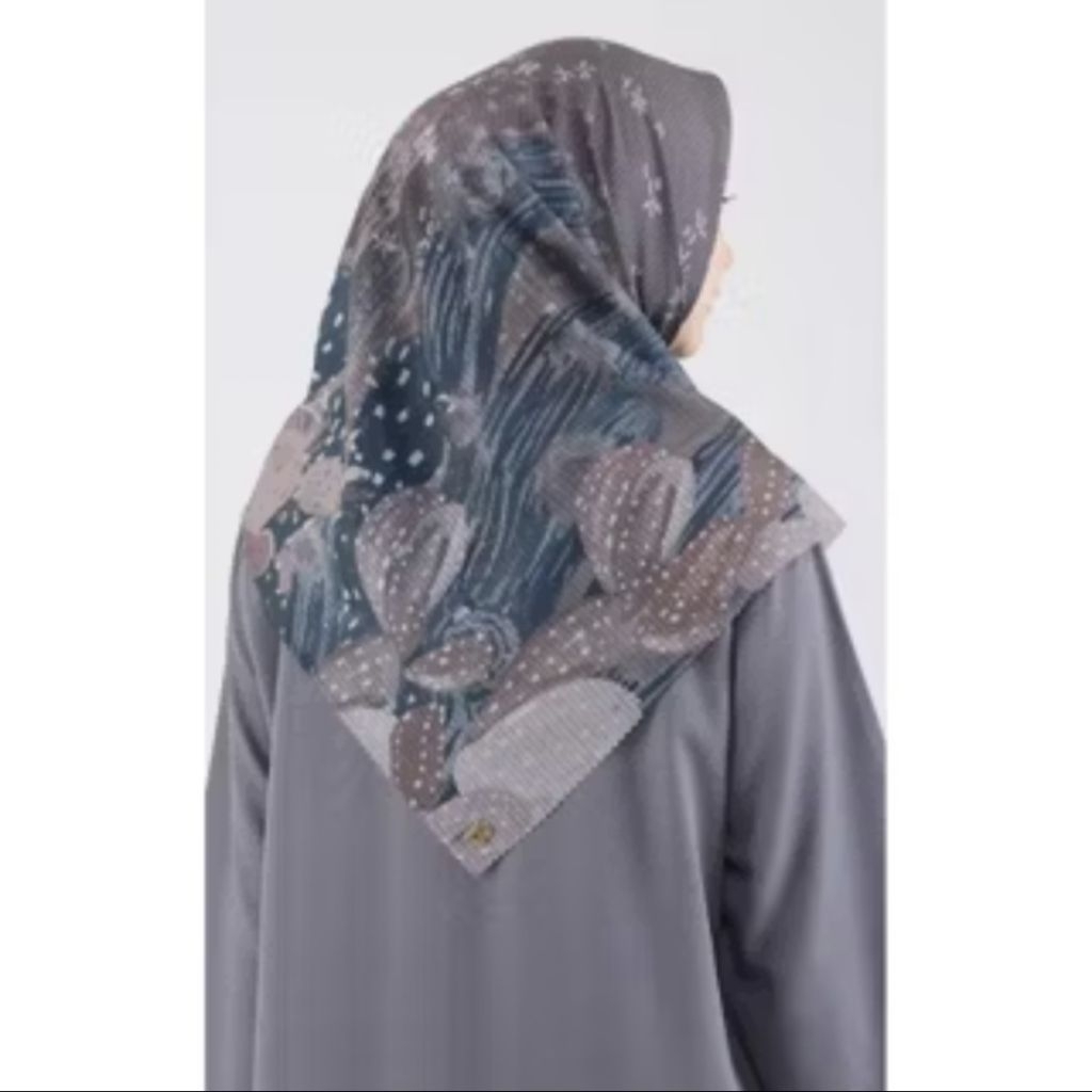 Buttonscarves AS IS The Opuntia Voile Square - Moss