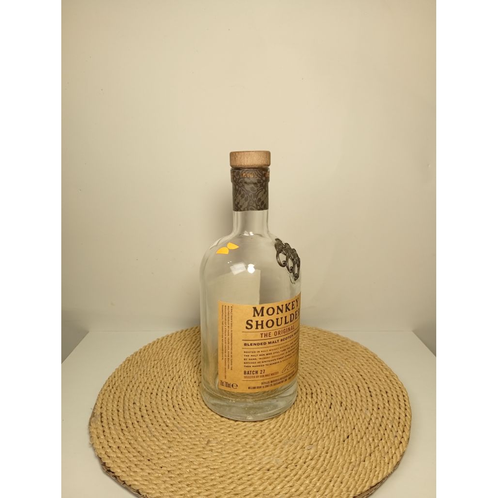 BotolOnly Pajangan Hiasan Dekorasi Monkey Shoulder