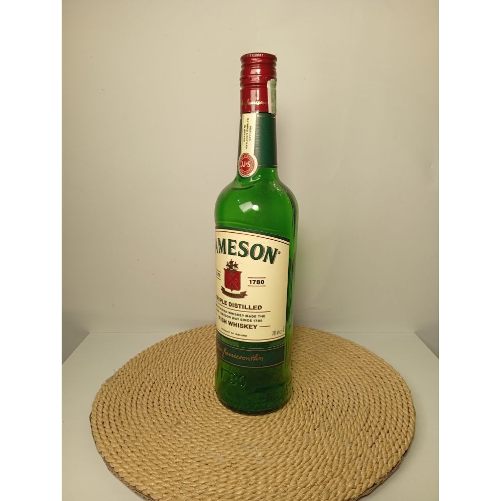 BotolOnly Pajangan Hiasan Dekorasi Jameson